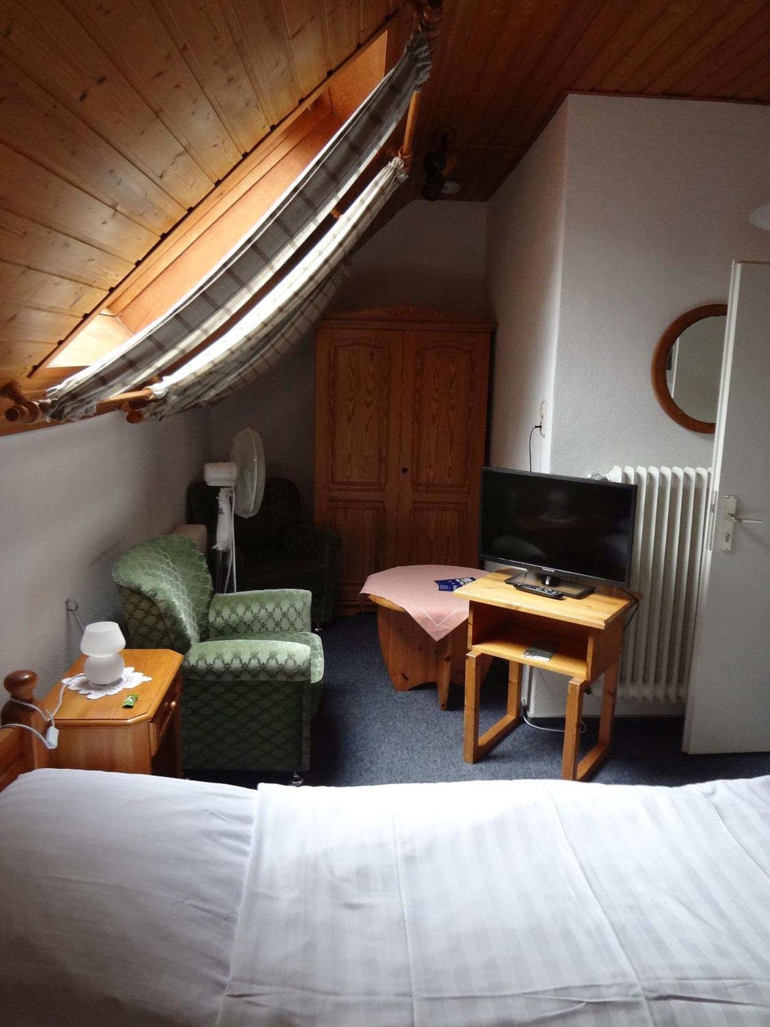 Hotel-Pension Stoeber Jever Exterior photo